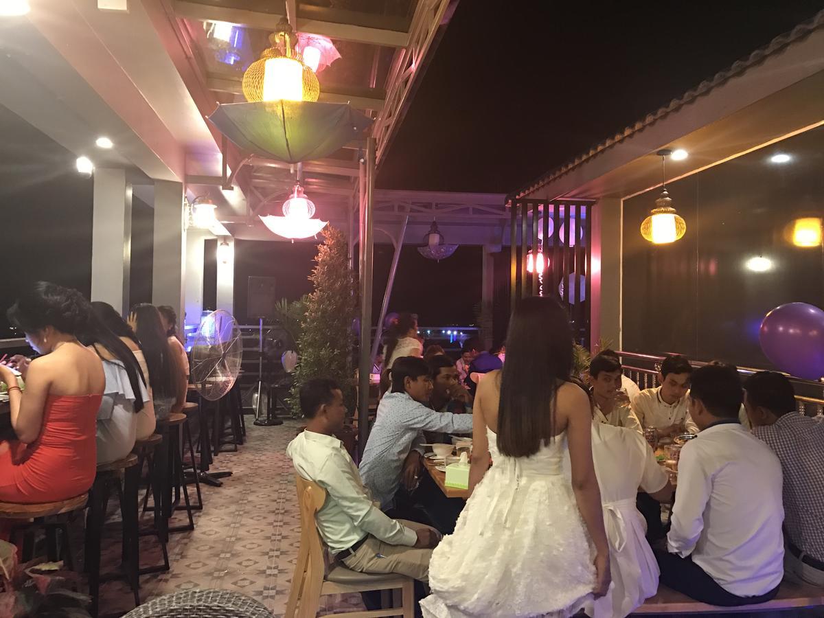 Jasmine Hotel& Sky Bar Battambang Kültér fotó