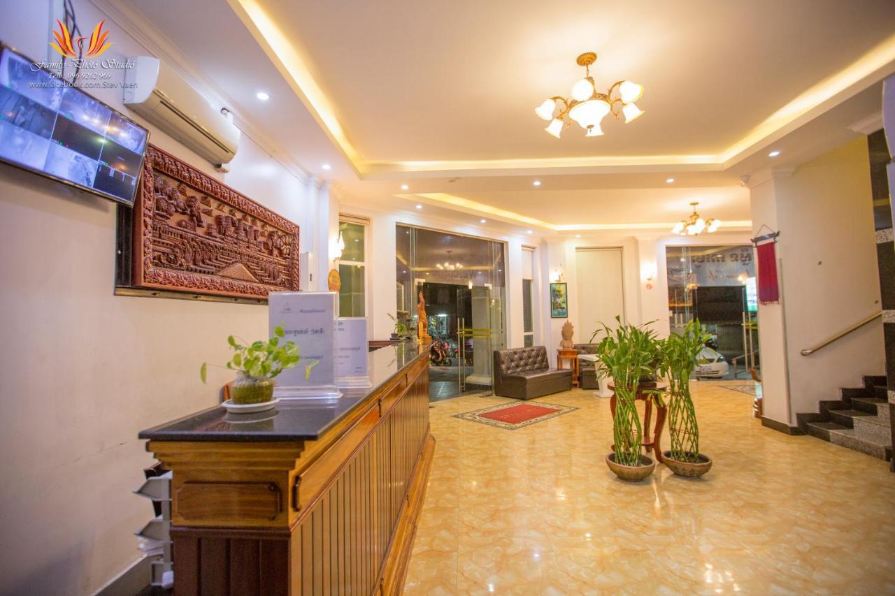 Jasmine Hotel& Sky Bar Battambang Kültér fotó