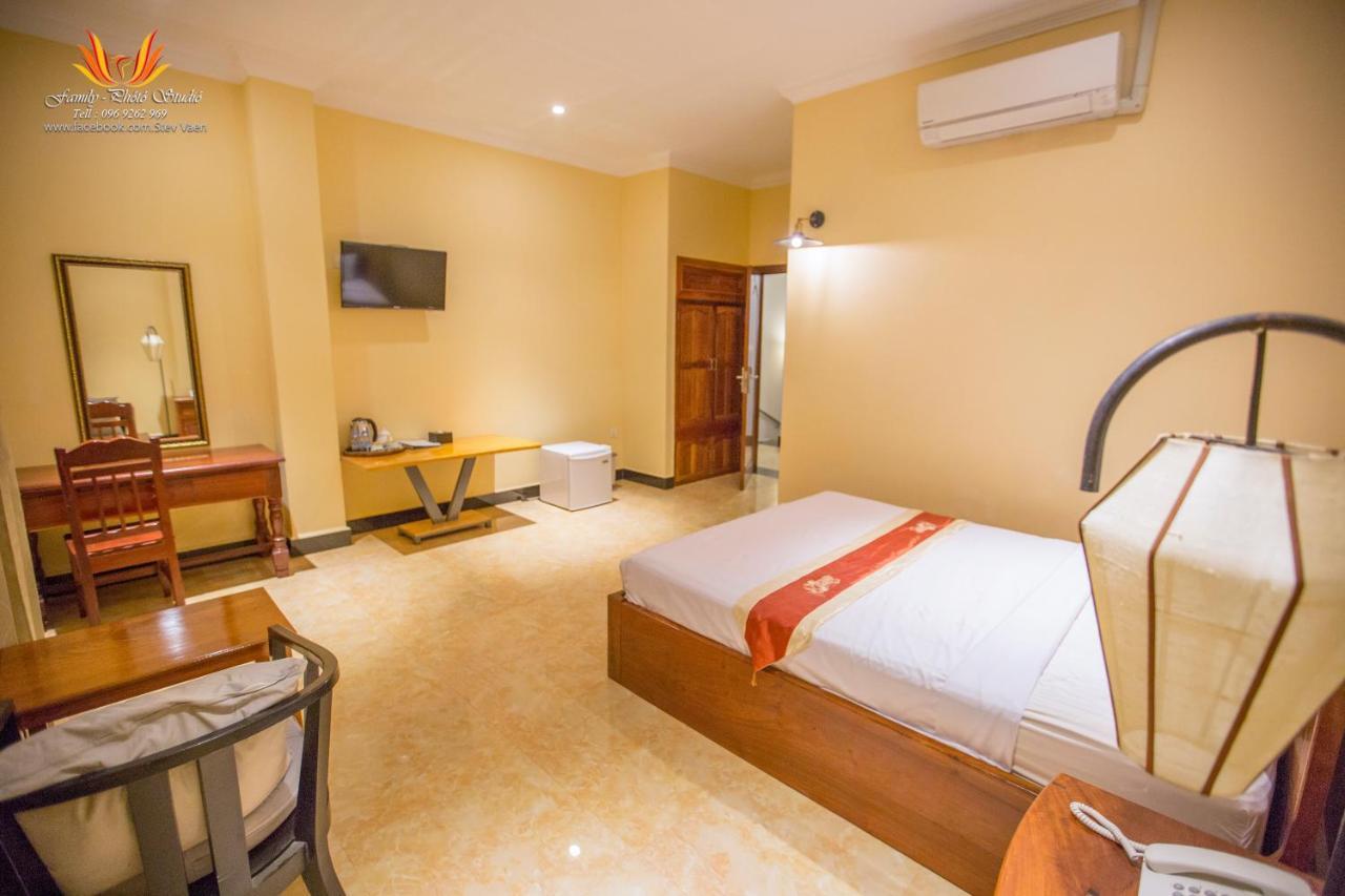 Jasmine Hotel& Sky Bar Battambang Kültér fotó