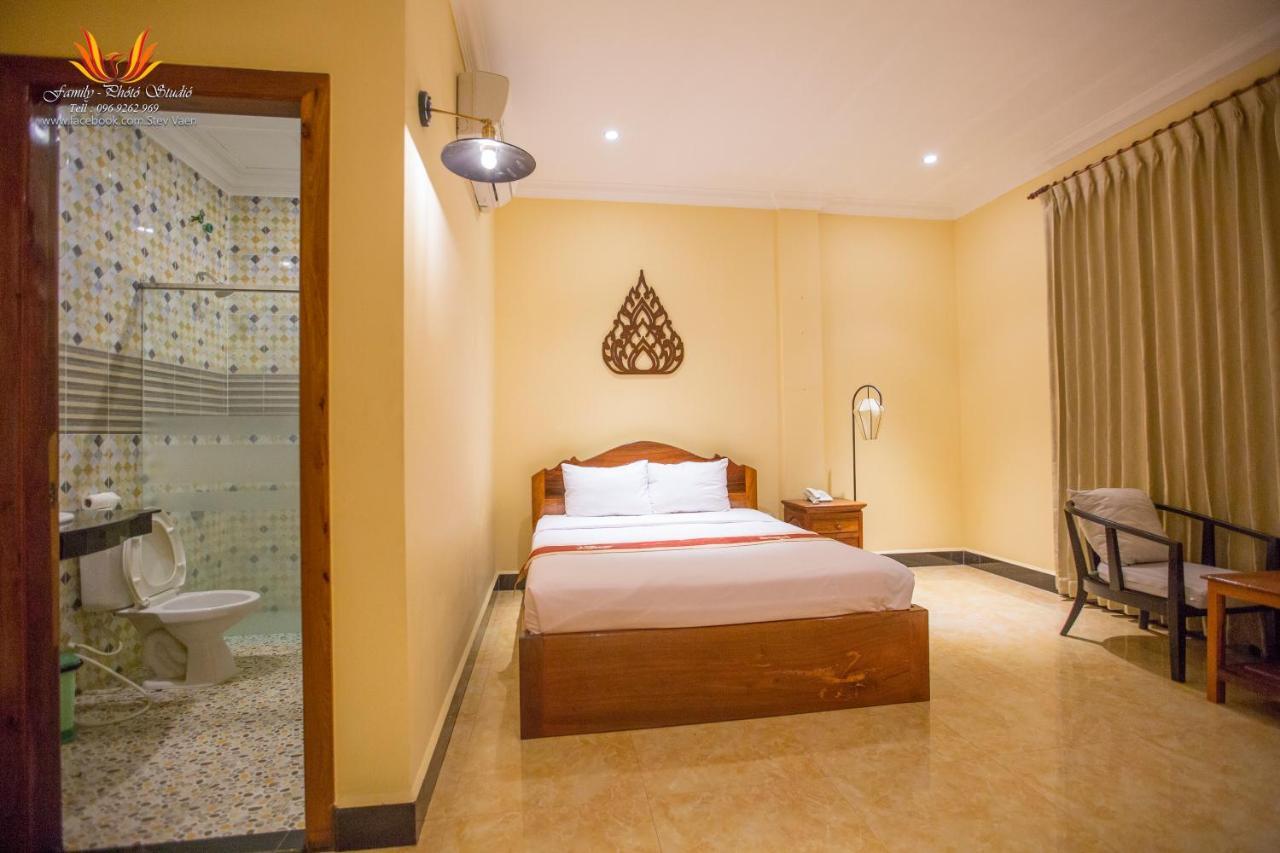 Jasmine Hotel& Sky Bar Battambang Kültér fotó