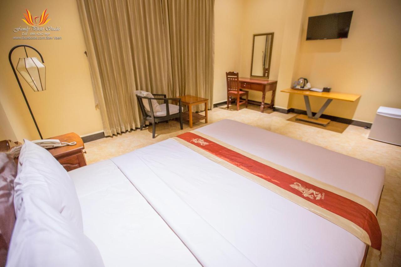 Jasmine Hotel& Sky Bar Battambang Kültér fotó